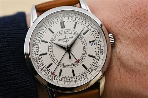 patek philippe 5212a calatrava weekly calendar price